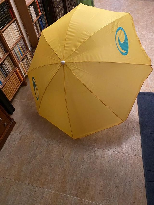 Parasol diámetro 160 cm color amarillo