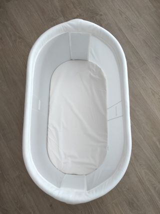 Minicuna Babydjorn (y dosel incluido)