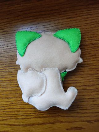 Sprigatito de fieltro Pokemon