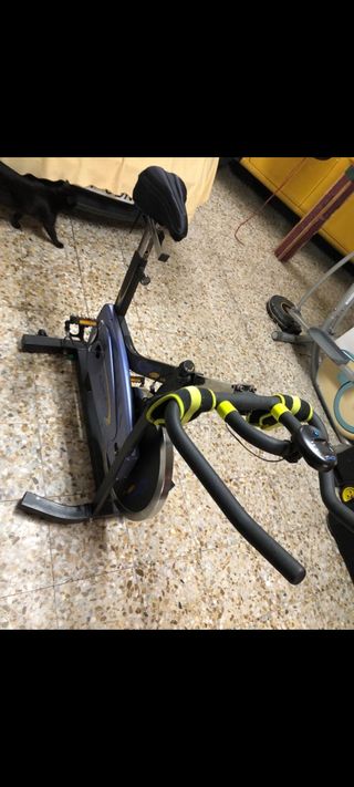 Bicicleta spinning Cups