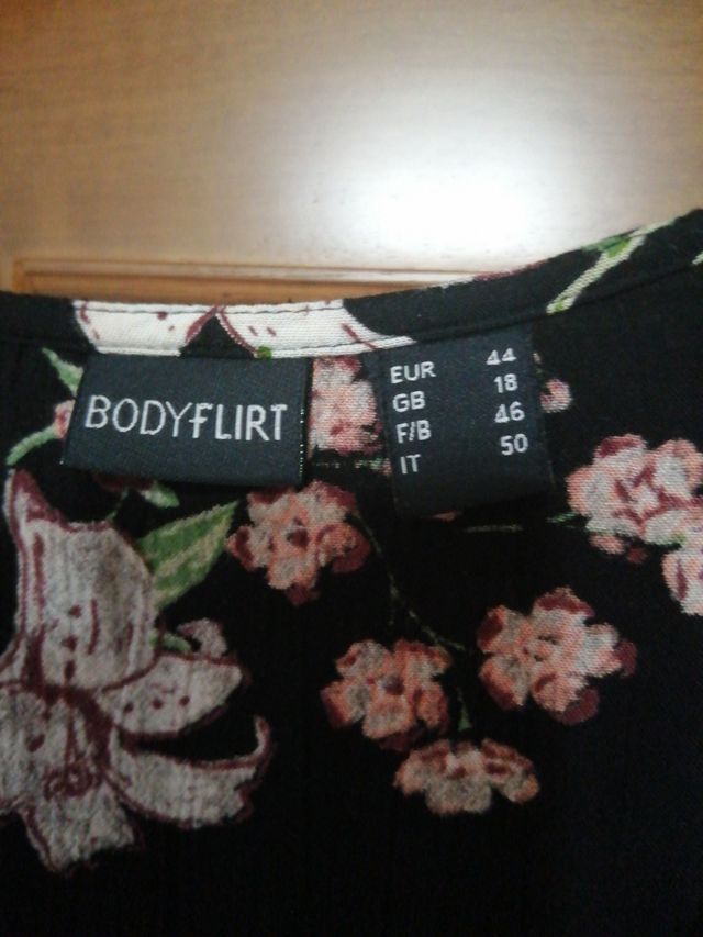 Vestito fantasia fiori