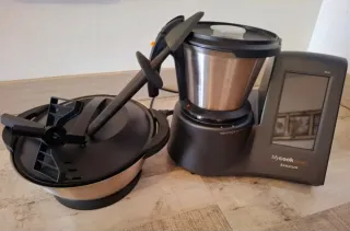 Robot  cocina  NUEVO  de Taurus  con caja