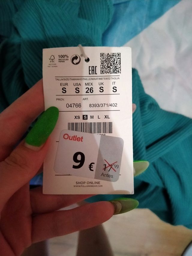 Vestido verde veraniego de Pull&Bear