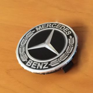 Tappo coprimozzo Mercedes 75mm - nero con corona