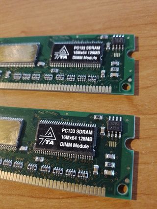 Memorias Roland Fantom Pc133