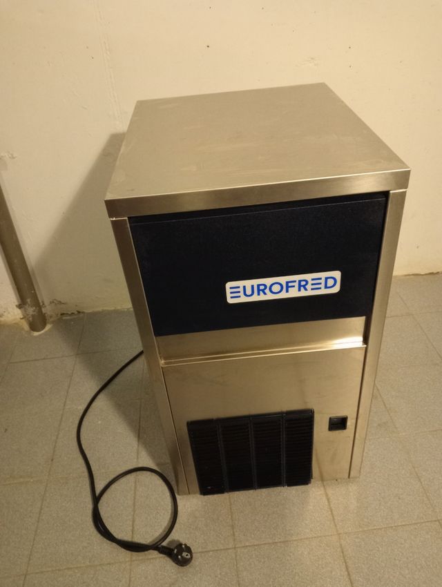 maquina de hielo industrial.