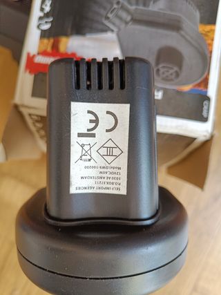 Bomba. Una de 220V, y otra de 12V