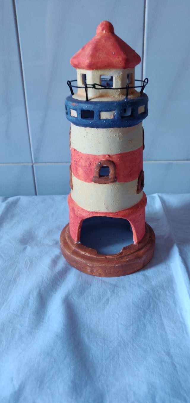 Faro in ceramica artigianale porta lumino(candela)