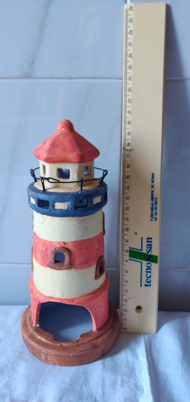 Faro in ceramica artigianale porta lumino(candela)