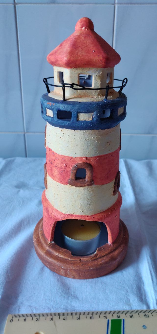 Faro in ceramica artigianale porta lumino(candela)