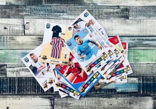 Pack Panini CROMOS ADRENALYN FIFA 365 001-404