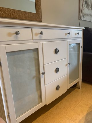 Conjunto mesa, 4 sillas y armario