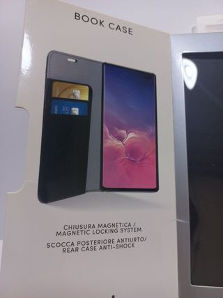 Custodia con apertura a libro