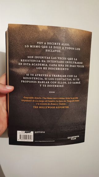 Una lla.a entre cenizas