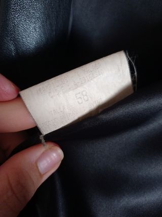 Chaqueta de cuero de mujer