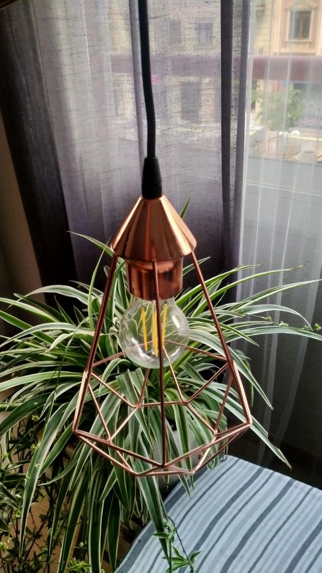 Lámpara de techo geométrica y bombilla Edison 