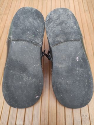 Botas niña de ante y charol nº 29