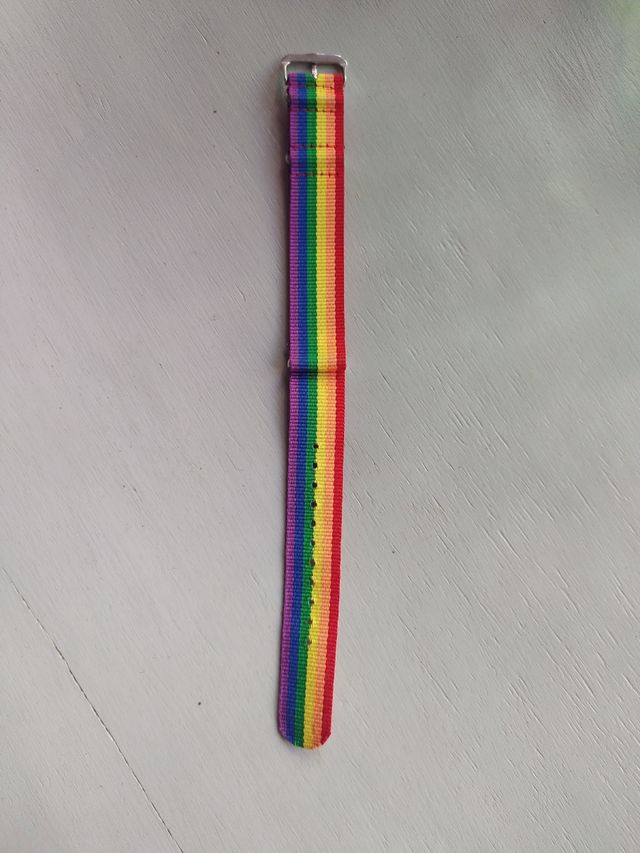 Pulsera arcoíris.