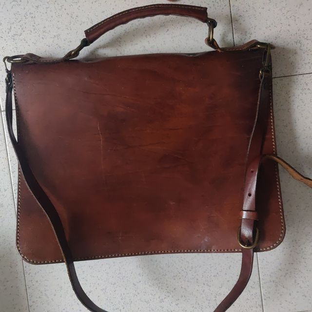 BOLSO MALETÍN DE CUERO ARTESANAL
