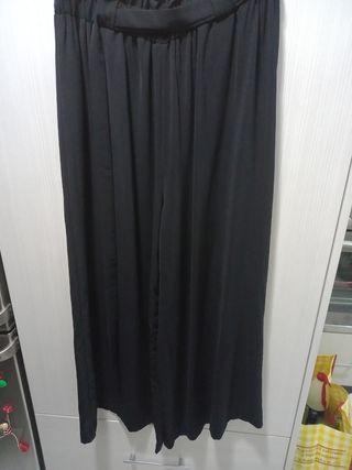 Pantalon palazzo negro.