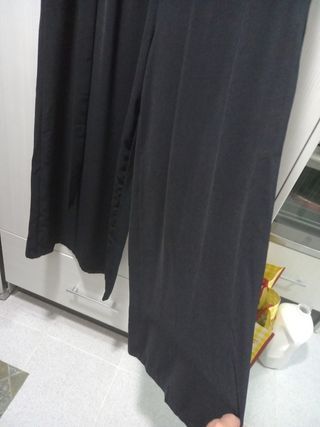 Pantalon palazzo negro.
