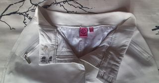 3 Pantalones, 2 cuero Mango.