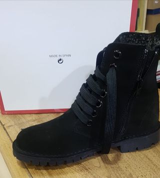 NUEVOS! Botines de piel 