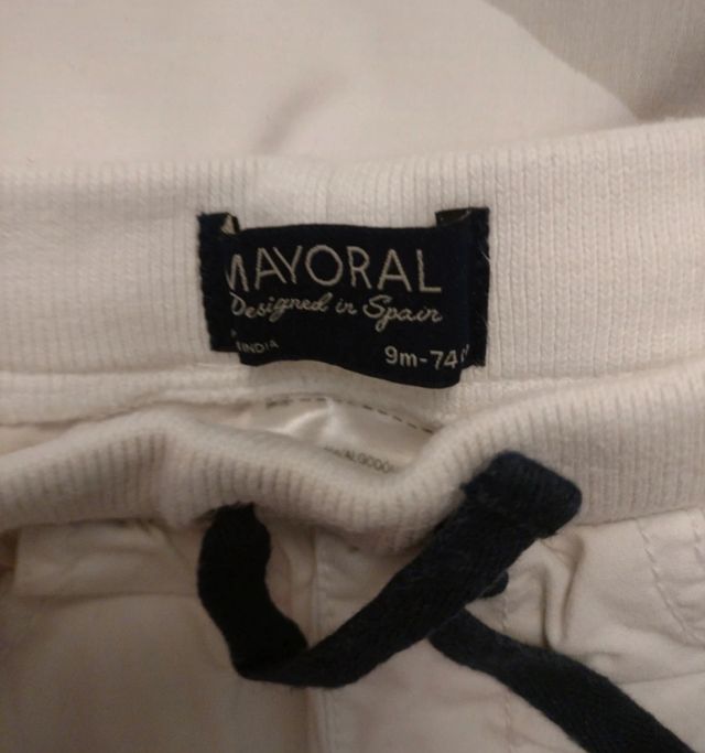 Bermuda blanca niño