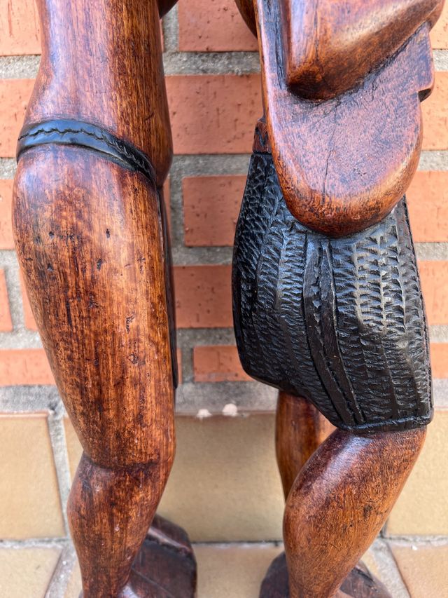 PAREJA DE AFRICANOS EN MADERA. ARTE ETNICO