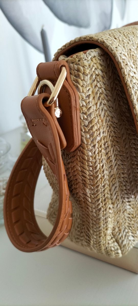 bolso de Rafia de Carpisa