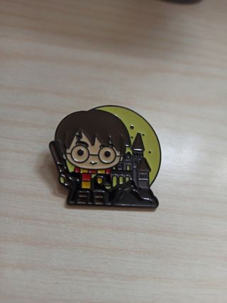 * OFERTA* Pin NUEVO Harry Potter castillo Hogwarts