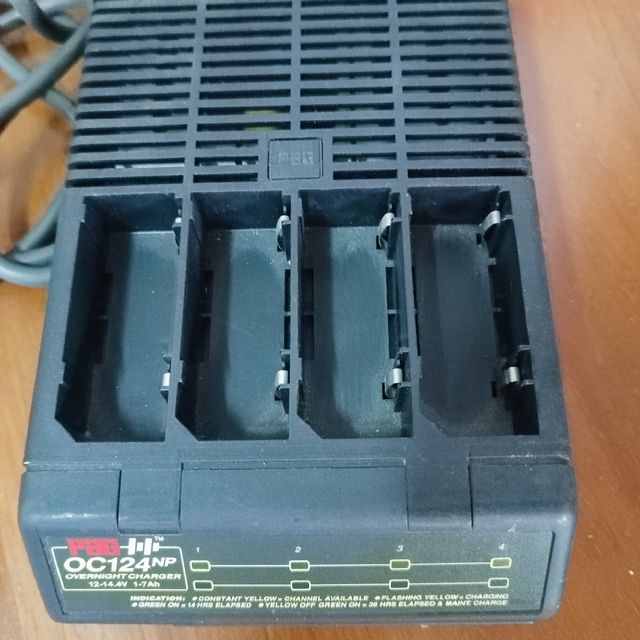 CARGADOR DE BATERIAS NP1 NP PAG AR124NPD