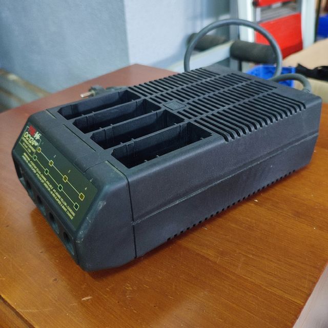 CARGADOR DE BATERIAS NP1 NP PAG AR124NPD