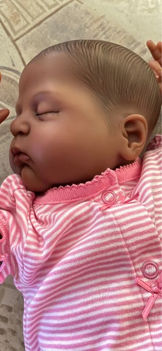 Bebé reborn morenita 