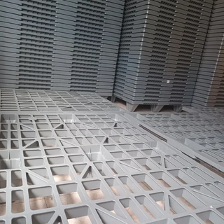 Palets plástico nuevos, apilables, ideal Camping