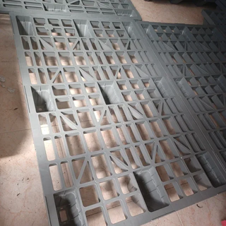 Palets plástico nuevos, apilables, ideal Camping