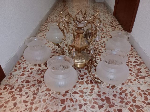 lámpara con 6 tulipas