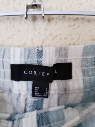Bermuda chica talla S de Cortefiel.