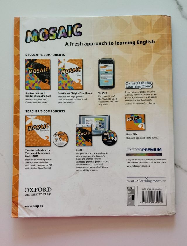 Mosaico 2 (Student's book). Oxford.