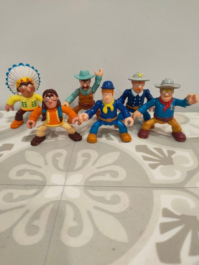 SEIS FIGURAS DE ERASE UNA VEZ