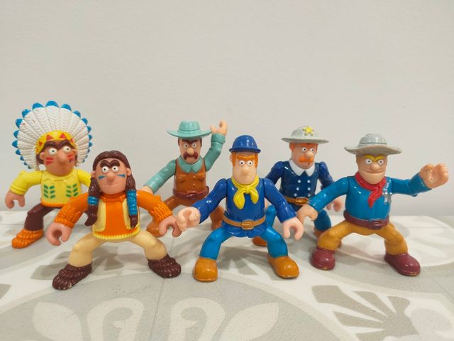 SEIS FIGURAS DE ERASE UNA VEZ