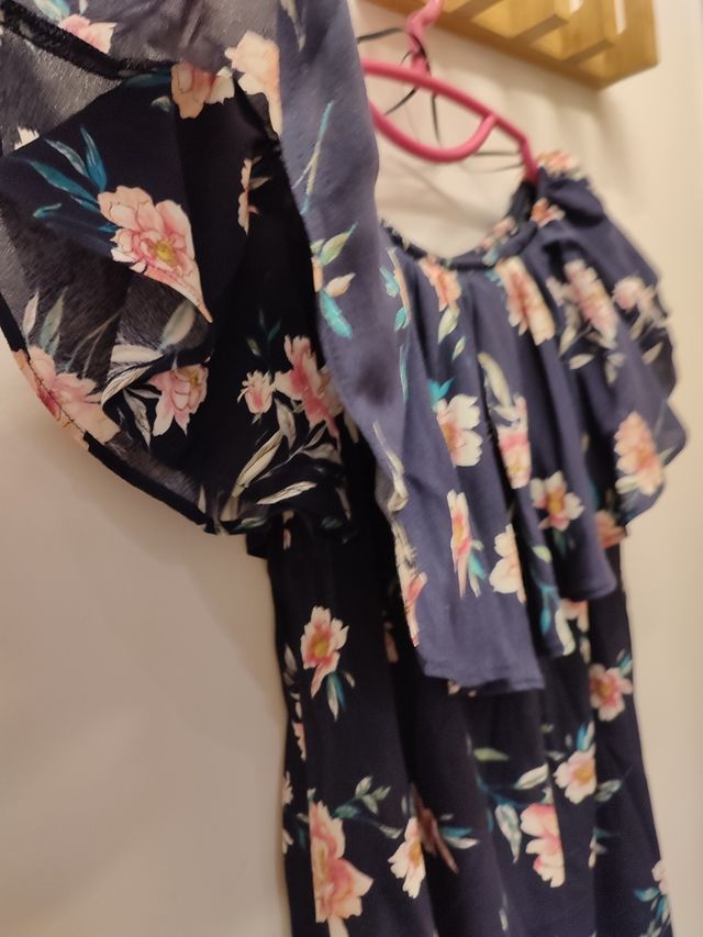 Vestido of the shoulder