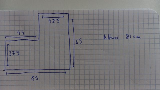 Mueble bajo rinconero con llave blanco