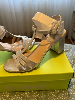 Sandalias fiesta plata sin estrenar