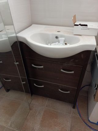 Mueble de baño con lavabo