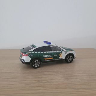 Renault Arkana Guardia Civil 1/43