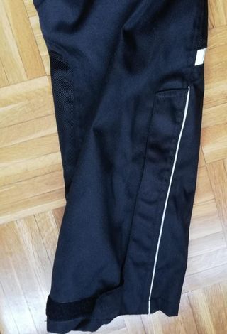 Pantalón moto TSuite
3 