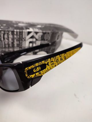 Oakley Fuel Cell Livestrong LE