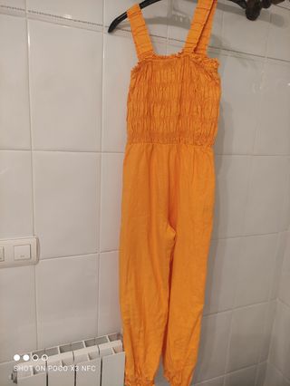 Mono naranja de Zara