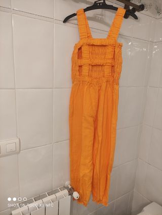 Mono naranja de Zara